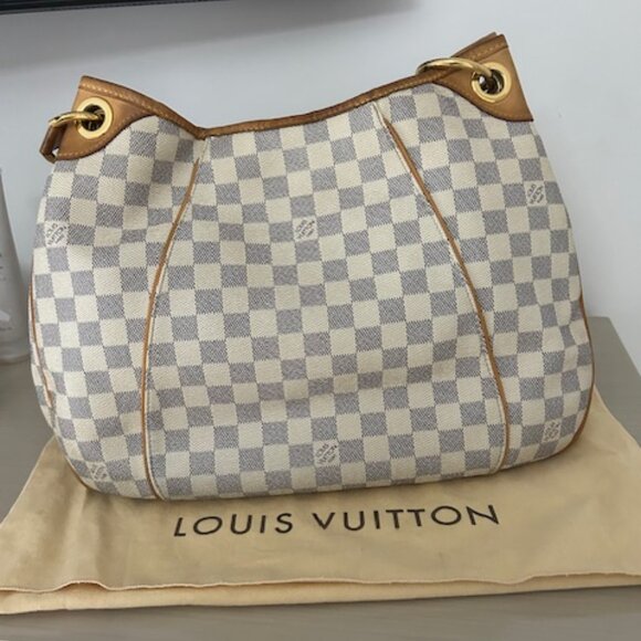 Authentic Louis Vuitton Galliera PM Damier Azure shoulder bag with COA. - Picture 6 of 6